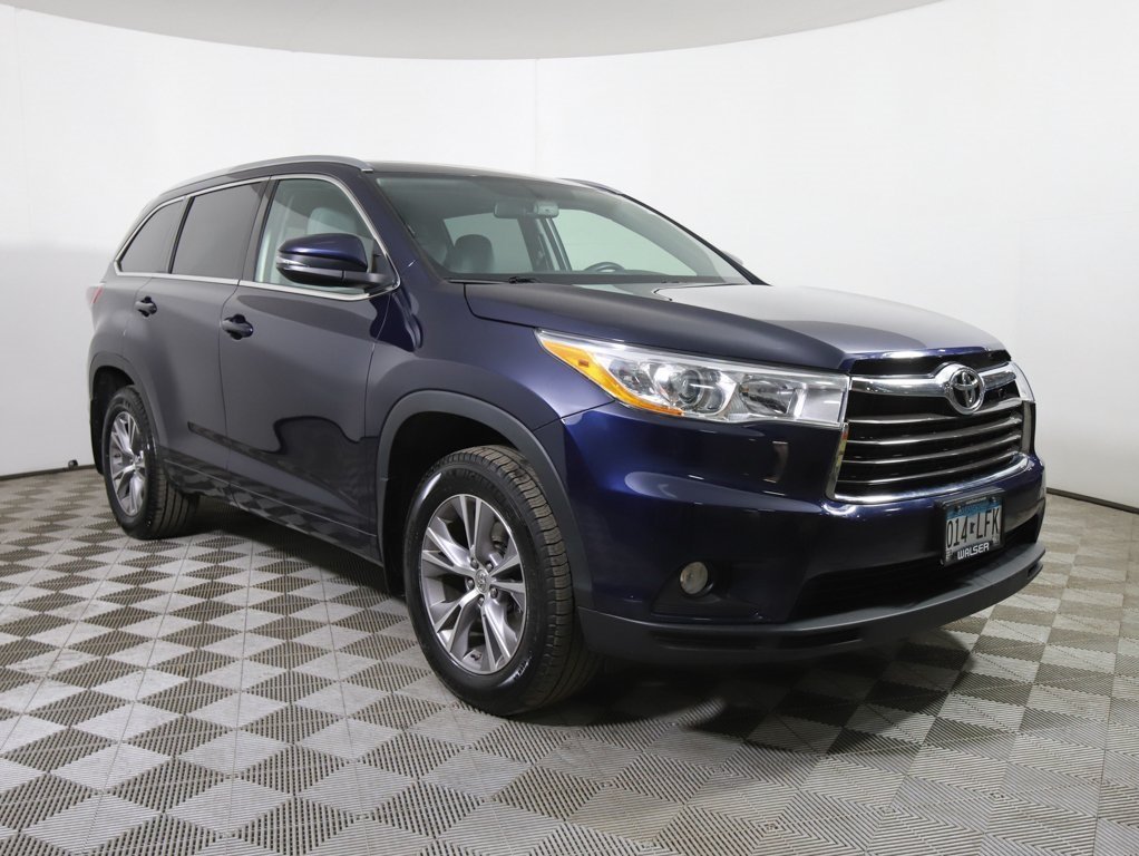 Pre-Owned 2014 Toyota Highlander XLE AWD NAV Sport Utility in ...